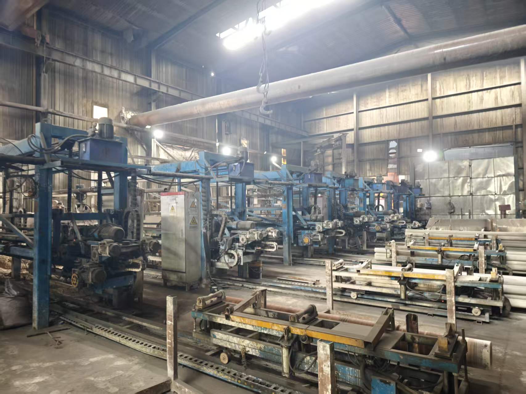 Cupola furnace and production workshop